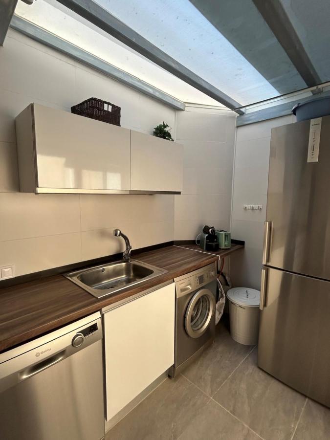 Acogedora Y Moderna Casa En Pueblo Vila Serra Exterior foto